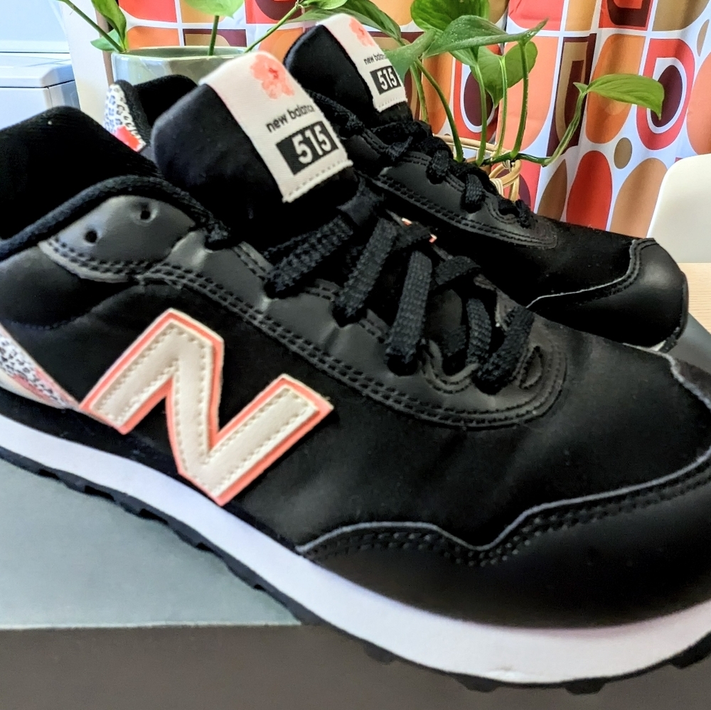 retro new balance womens